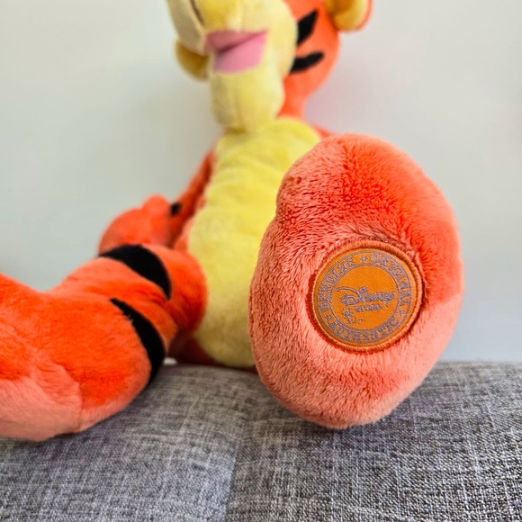 Disney Authentic Original Tigger Plush Stuffed Animal Winnie the Pooh. - Picture 3 of 5